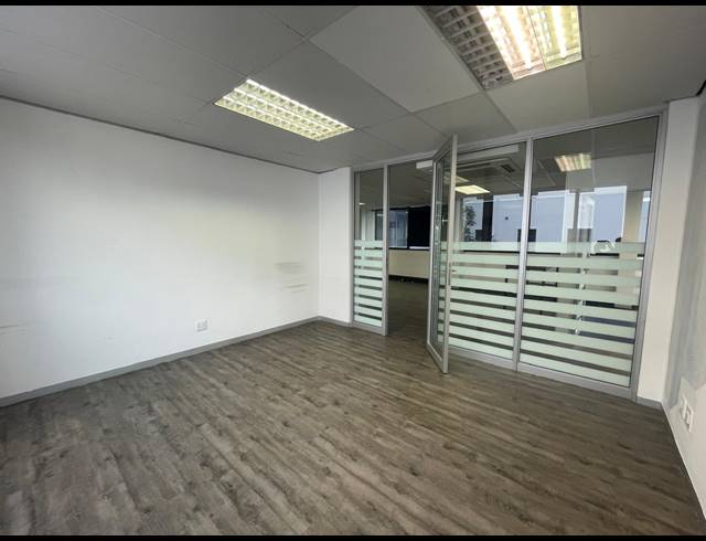 429M² OFFICE TO LET IN RIVONIA